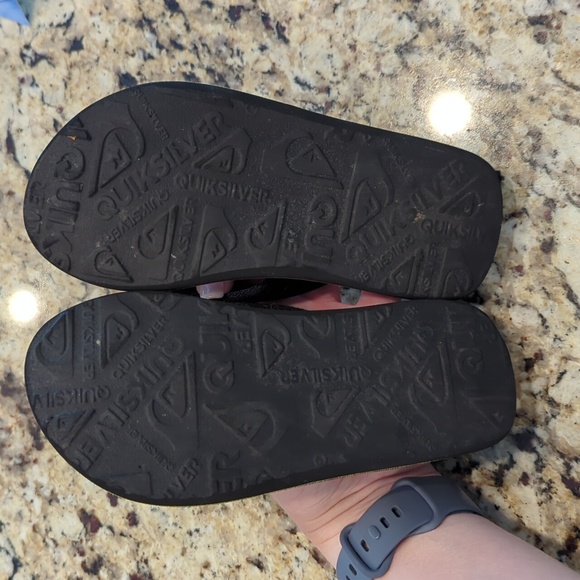 Toddler boys Quicksilver flip flops - Picture 2 of 4
